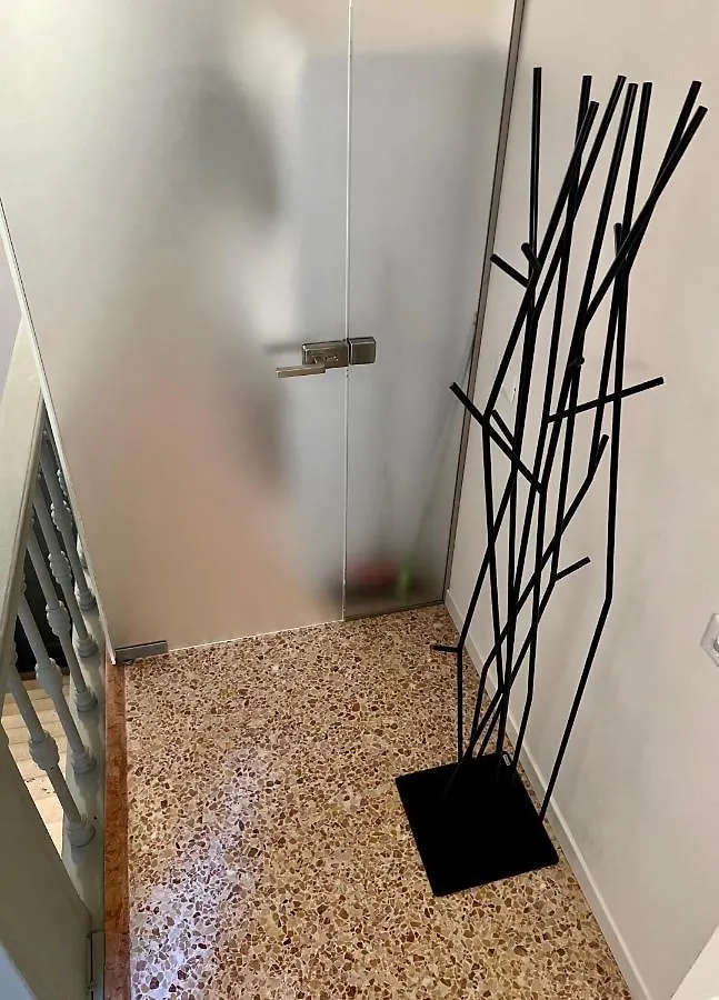 Apt Teatro البندقية