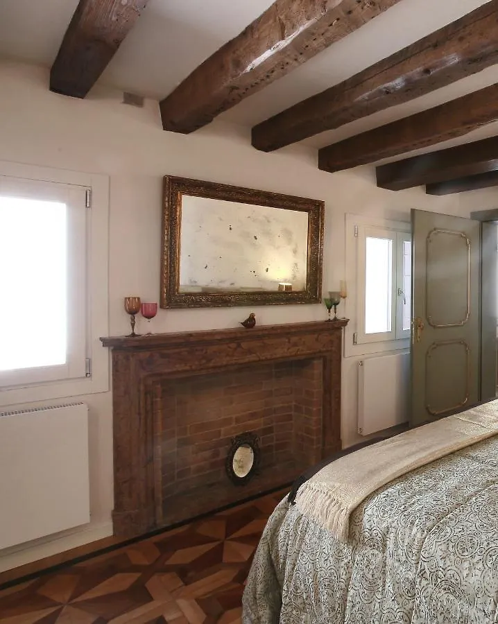 Apartment Apt Teatro Venice