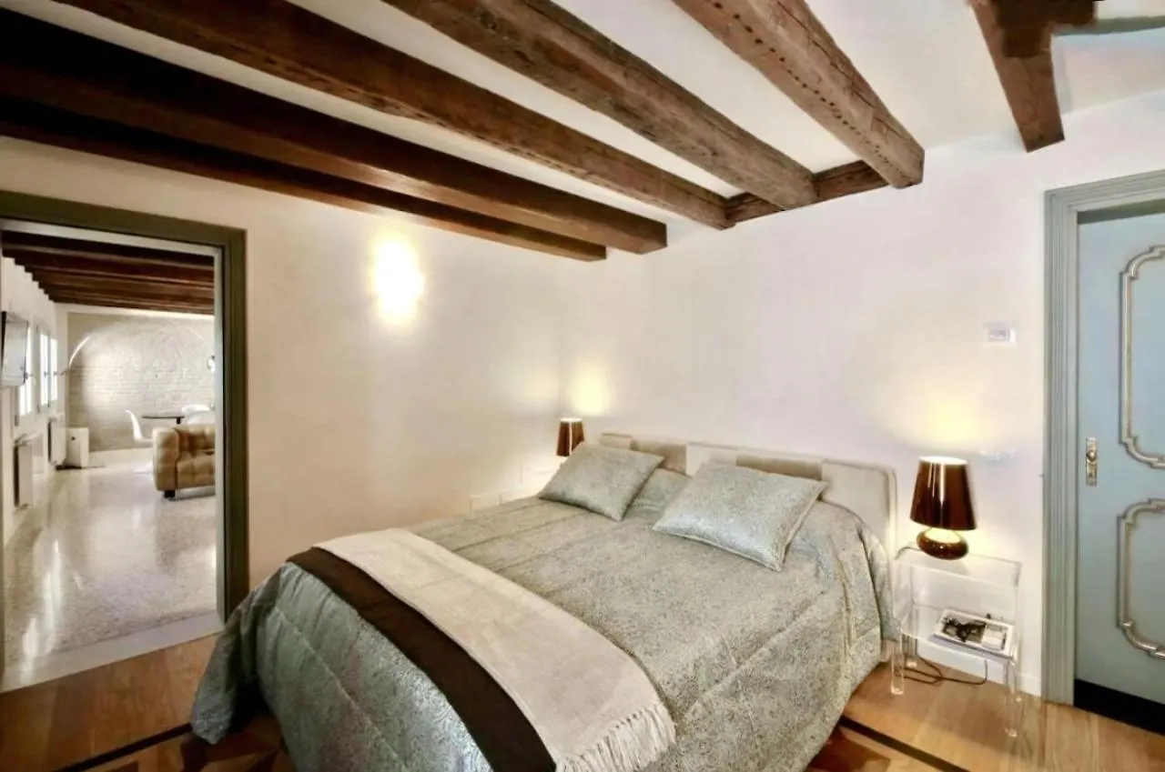Apartment Apt Teatro Venice